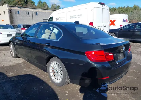 2011 BMW 528I z USA, uszkodzony, nr VIN WBAFR1C5XBC751408